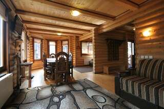 Апарт-отели Chalet Flery Мигово Апартаменты с 3 спальнями-2